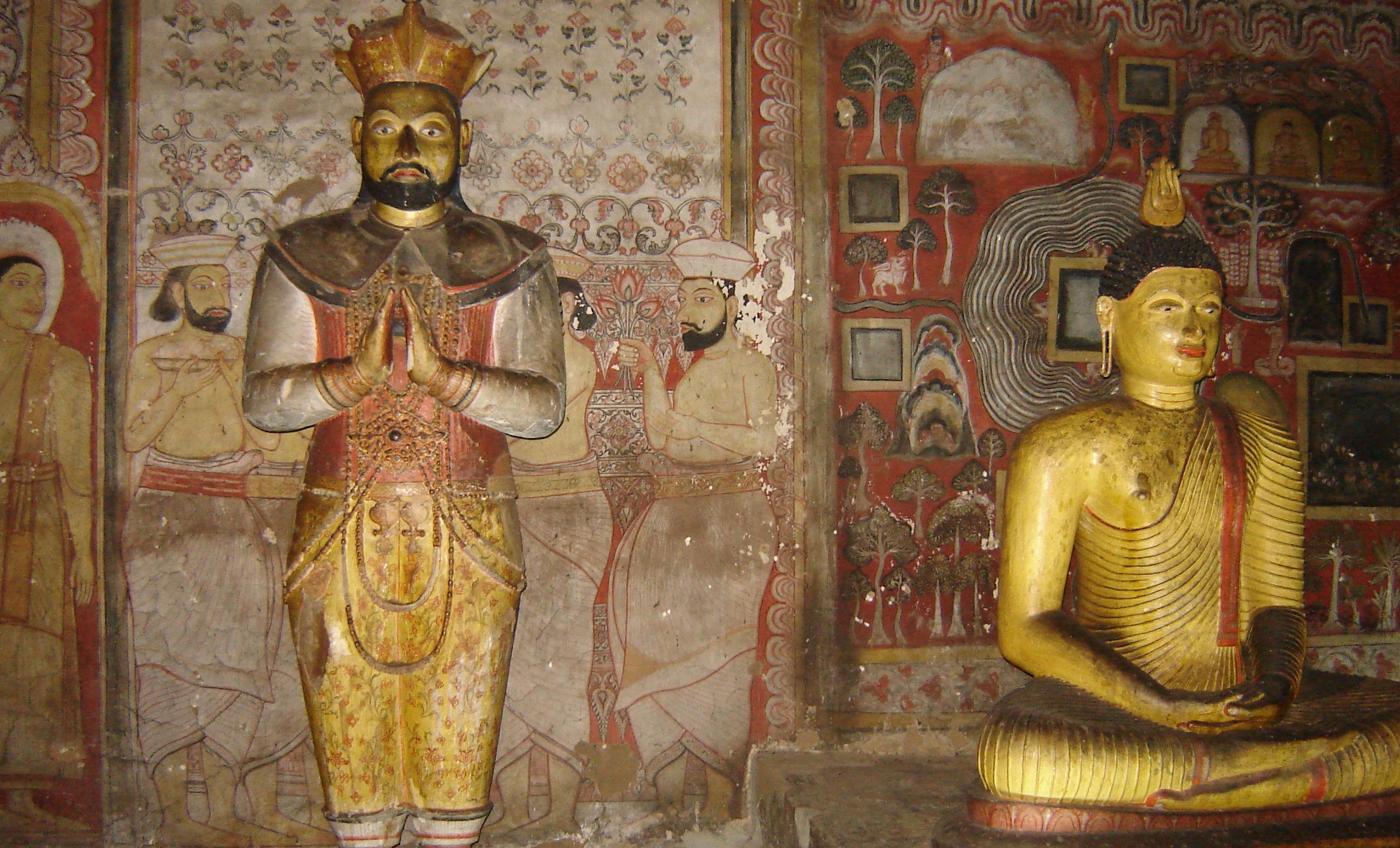 Dambulla ancient murals and statues